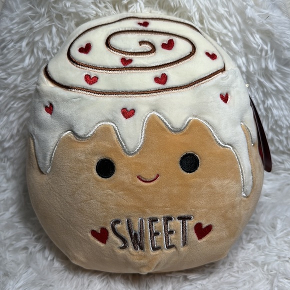 Squishmallows Other - 2023 Valentines Squishmallow Chanel The Cinnamon Roll 8" NWT